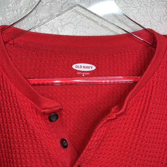 Old Navy Red Long Sleeve Waffle Knit Soft Washed Top - Picture 4 of 5
